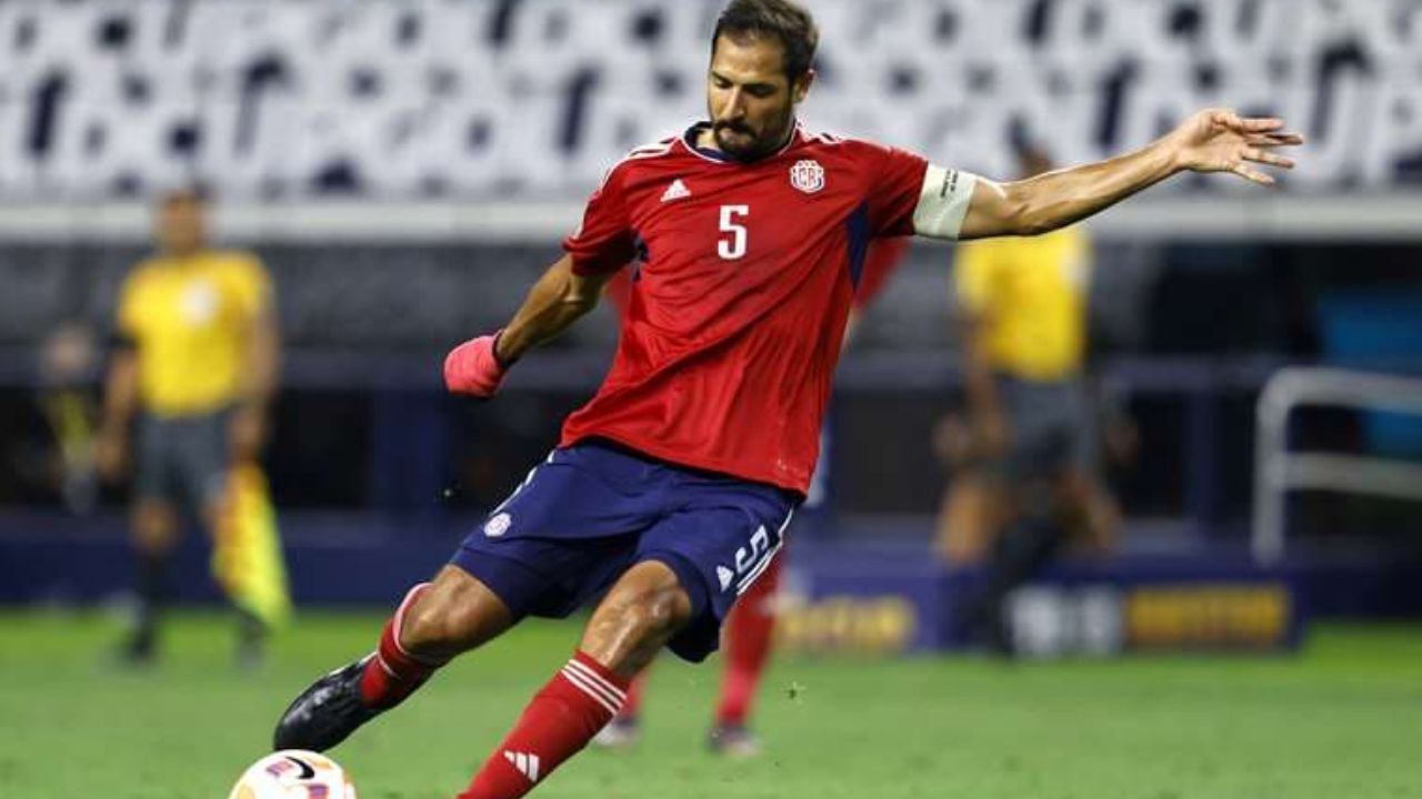 Costa Rica sale al paso y comparte estado de salud de Celso Borges