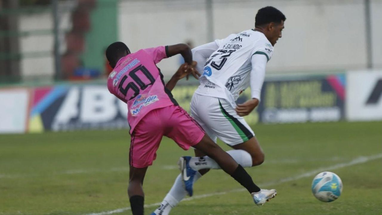 Juticalpa FC amargó al Choloma al rescatar un valioso empate