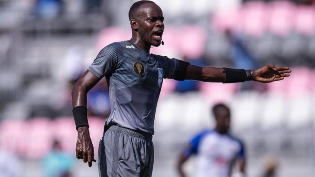 Concacaf designa árbitro caribeño para el Honduras-Haití