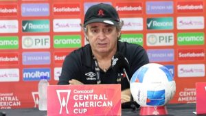Técnico de Alajuelense confirma dura baja para Tegucigalpa y resalta al Olimpia