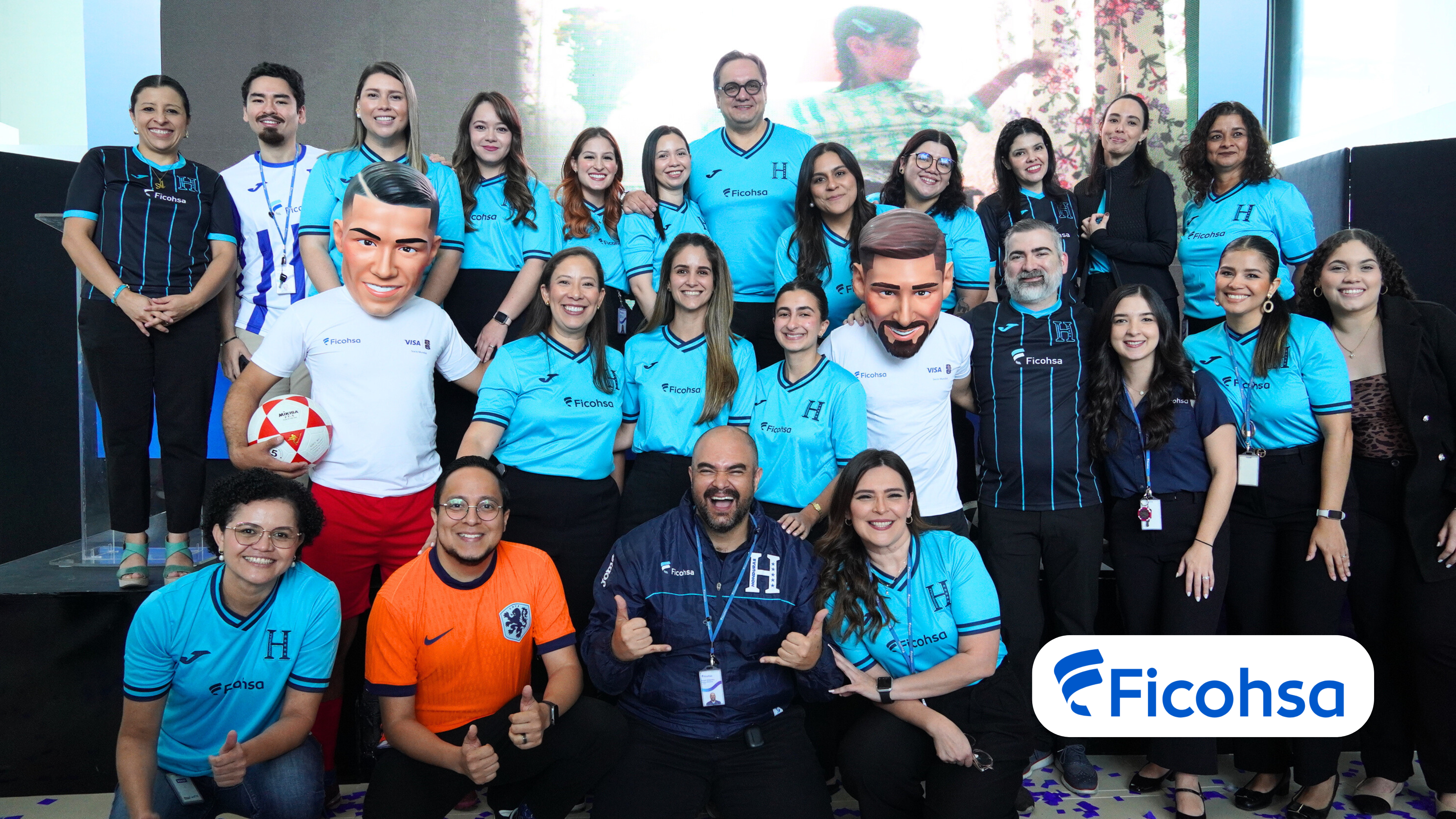 Ficohsa y VISA hacen realidad el sueño de cientos de hondureños de asistir a la Copa Mundial de la FIFA 2026™