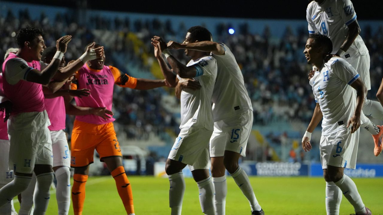 Jugador de la Selección de Honduras activa las alarmas para Rueda
