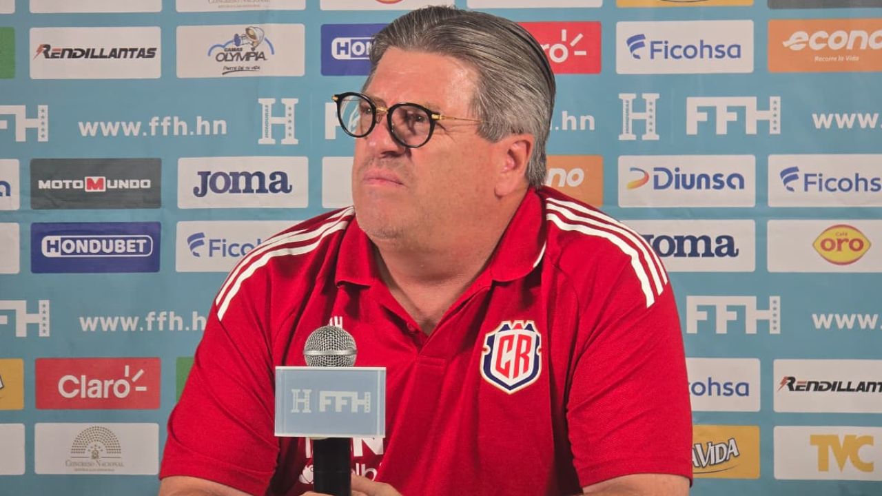 Piojo Herrera describe a la Selección de Honduras y aclara se le impusieron jugadores