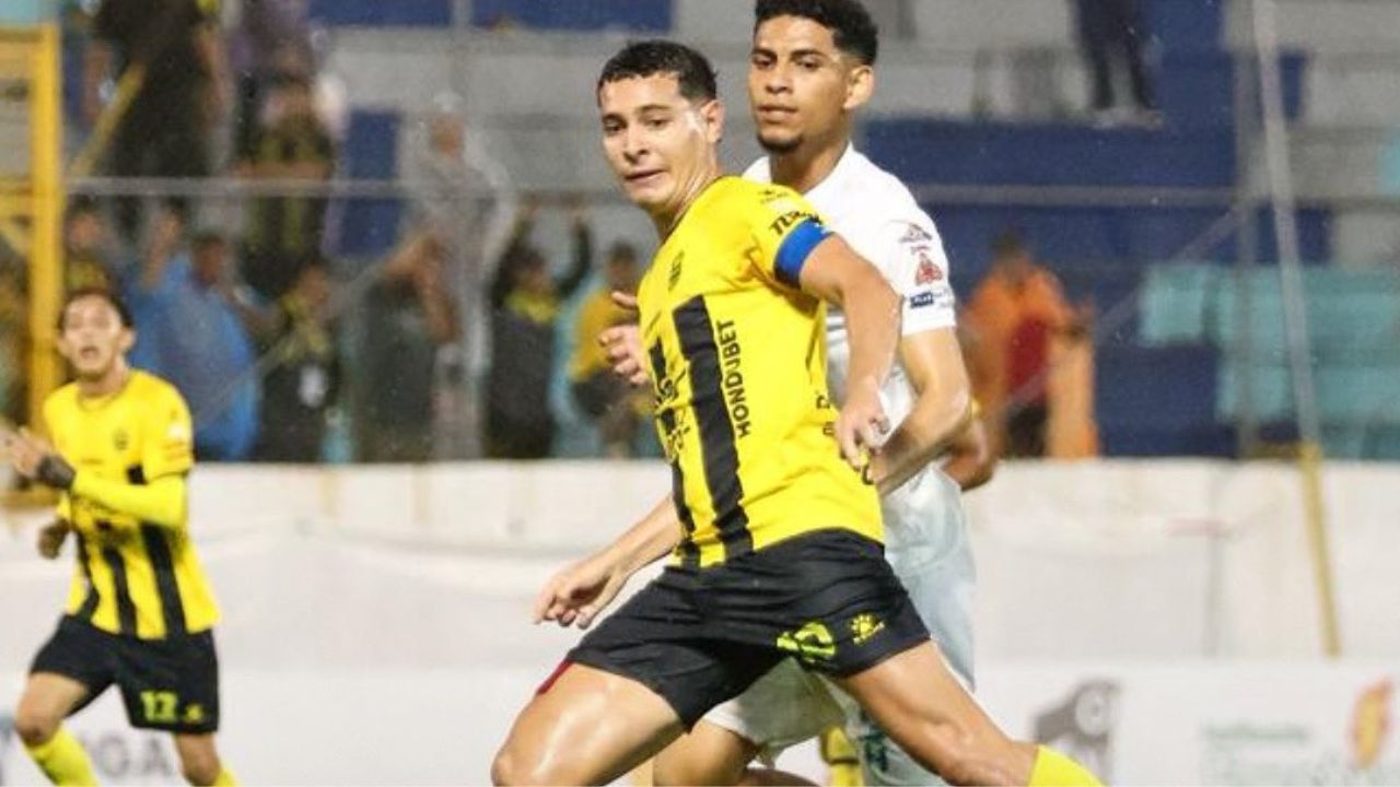 Real España le remontó al Platense y recupera puestos en la jornada 13