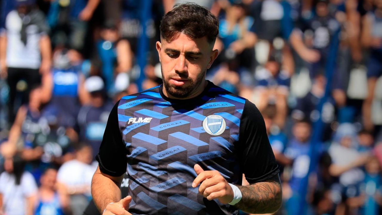 Agustín Auzmendi desciende con el Godoy Cruz en la Liga de Argentina