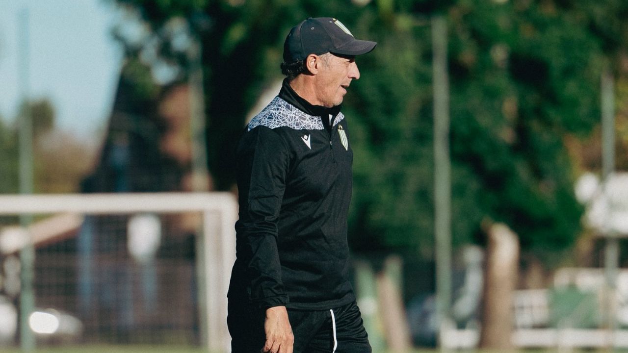 Banfield se plantea el futuro con Pedro Troglio tras salvar categoría