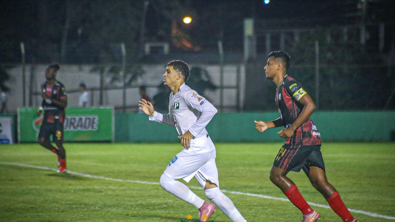 Platense triunfa ante el Choloma gracias a un Poker de Erick Puerto