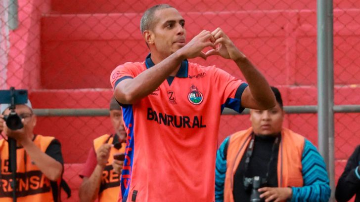 Eddie Hernández sorprende al mostrar por quién votó en las Elecciones Generales