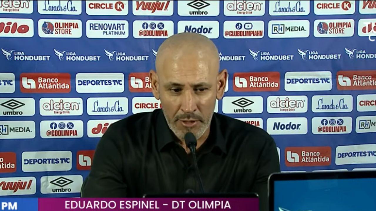 Espinel revela lo que le dijo a Menjívar cuando se retiró de la selección