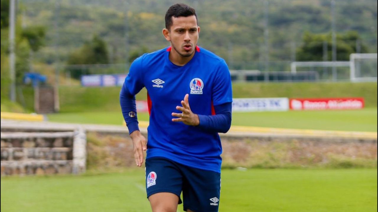 Edwin Rodríguez conoce su fecha de regreso a las canchas con el Olimpia