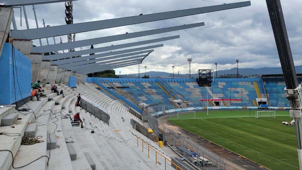 Condepor concluye instalación de trabes para nuevo techo en el estadio Nacional