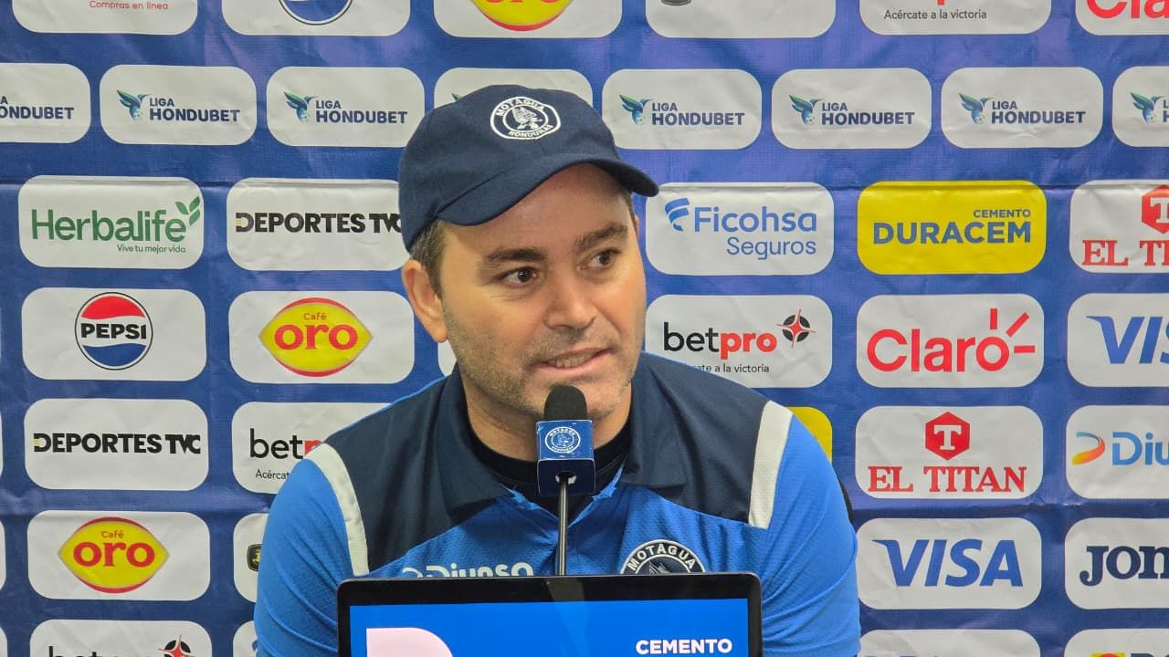 Javier López defiende a los jugadores del Motagua y lanza promesa a la afición