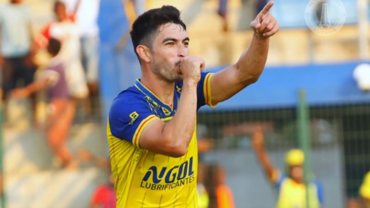 Jonathan Rubio anota golazo en goleada con el Petro de Luanda