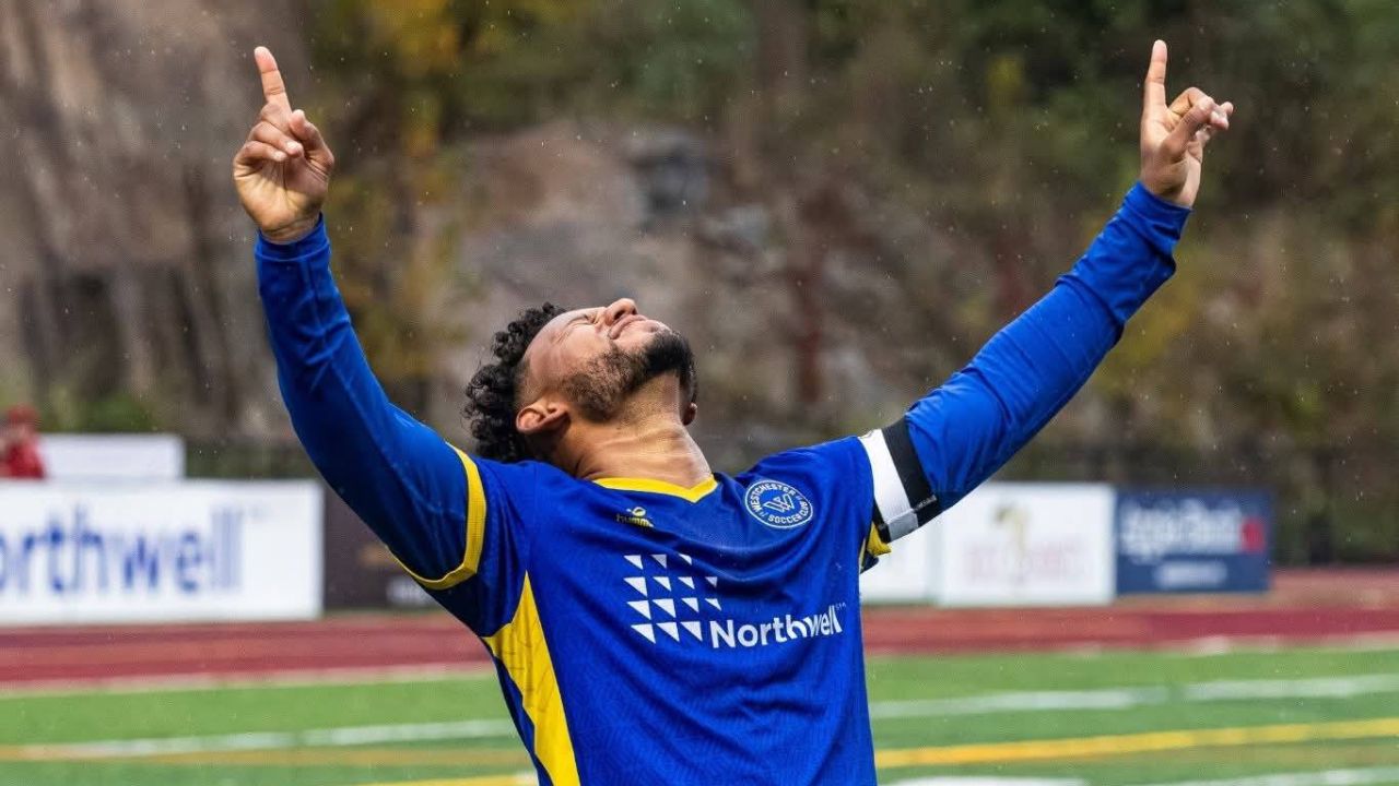 Juan Carlos Obregón elegido como mejor jugador del año en la USL