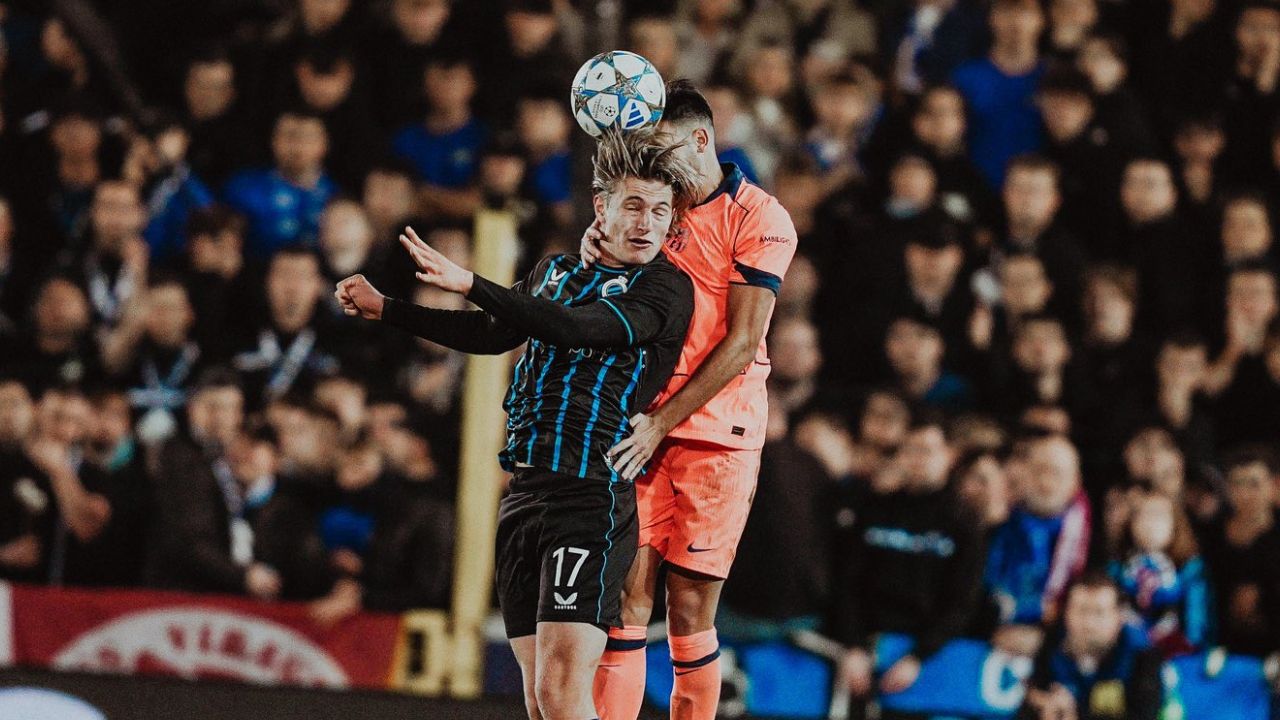 Jugador del Barcelona fue hospitalizado tras empate ante Brujas