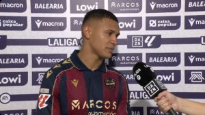 Kervin Arriaga define lo que más le gusta del Levante tras anotar su primer gol