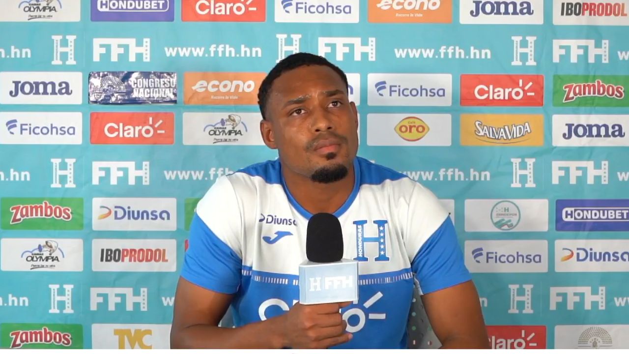 Luis Santamaría responde al Pate Centeno previo al duelo ante Costa Rica