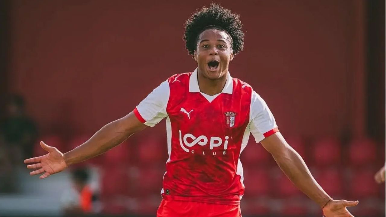 Hijo de David Suazo realiza su debut en equipo Sub-23 del Sporting Praga