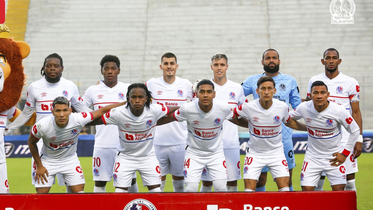 Olimpia rescinde contrato con uno de sus defensores en pleno torneo