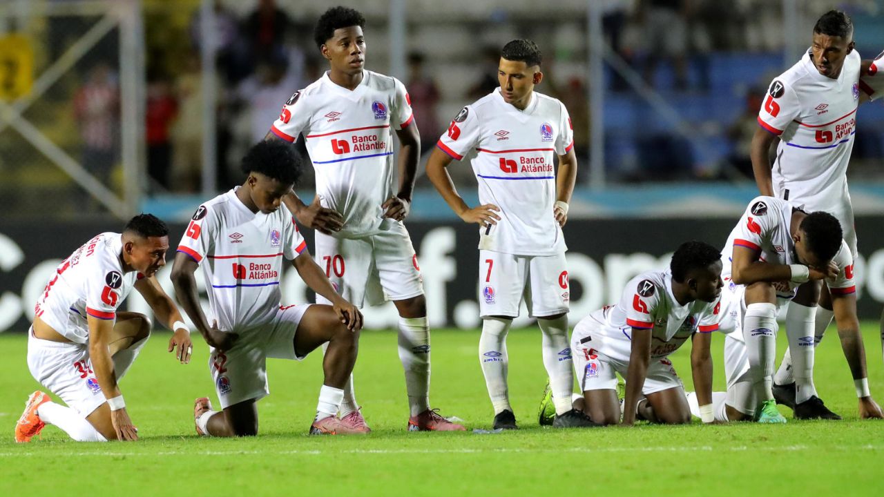 La decisión de Concacaf tras la agresión que recibió Jerry Bengtson vs Alajuelense