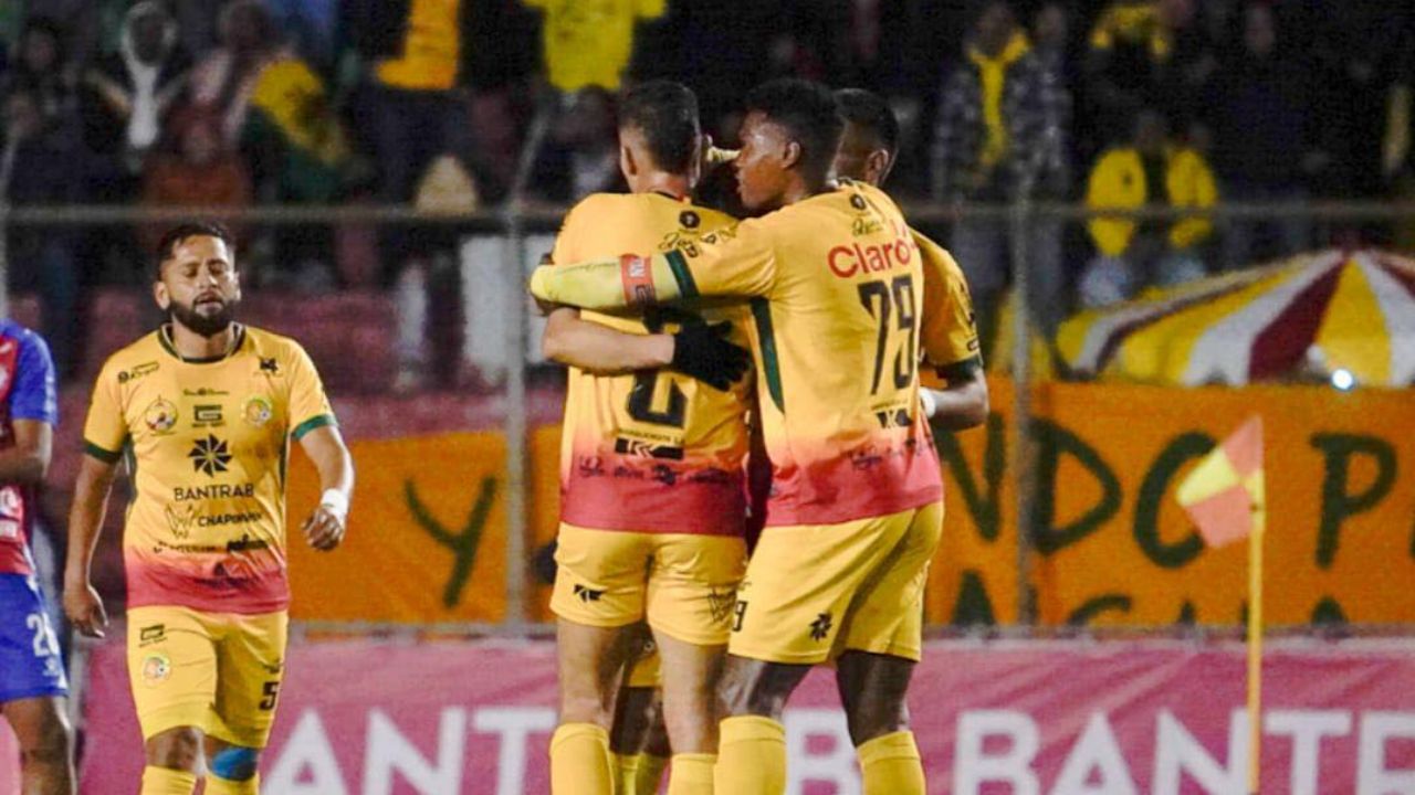 Marquense de Diego Vazquez le vence al Xelajú y se pone en puestos de Liguilla