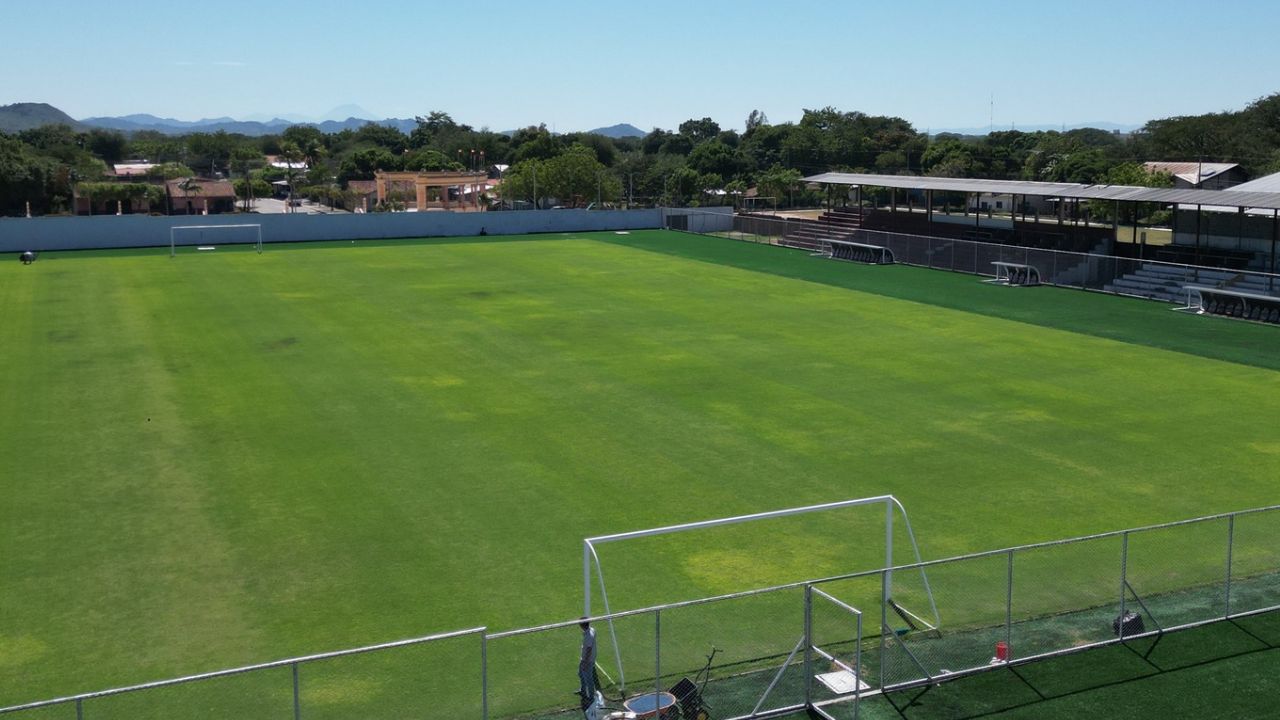 Estadio Fausto Flores Lagos impacta con imágenes de su remodelación