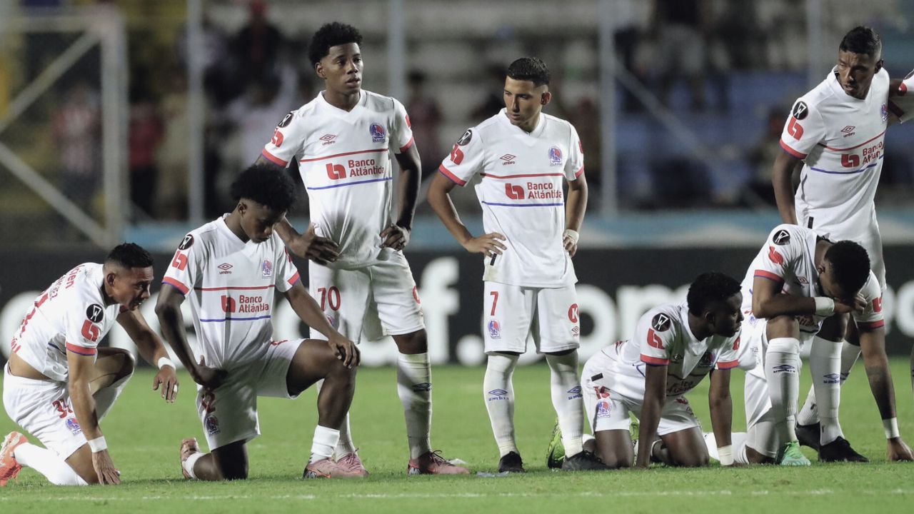 Estas podrían ser las primeras bajas en Olimpia de cara al nuevo torneo 2026