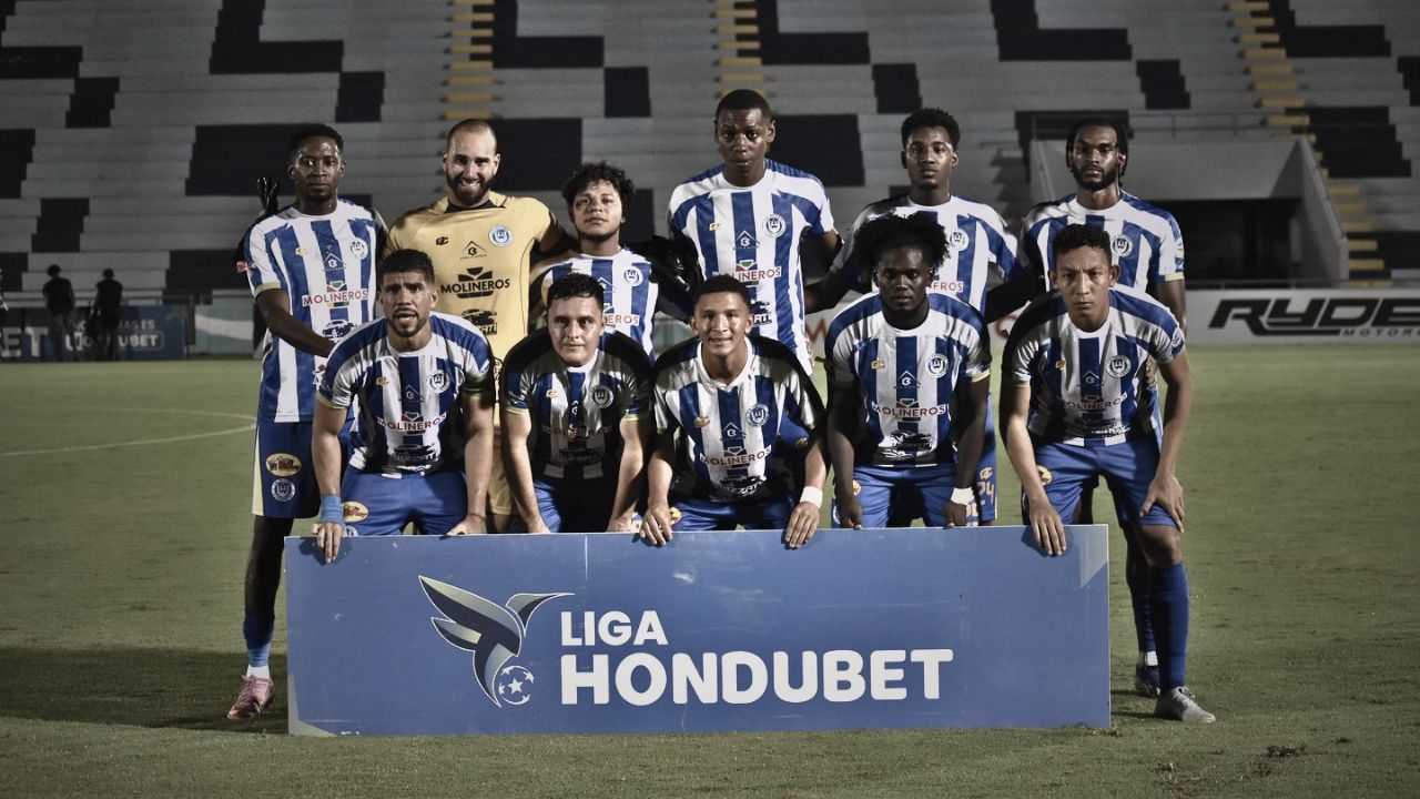 Futbolista del Victoria se despide del club en pleno torneo tras crisis económica