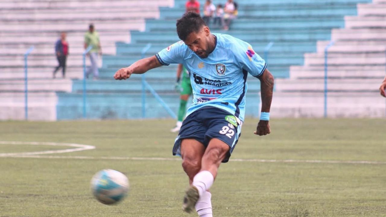 Gabriel Araújo emite reacción luego de la goleada de Génesis al Olimpia