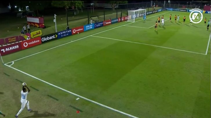 El fenomenal saque de Darrell Oliva que terminó en gol de Honduras vs Zambia