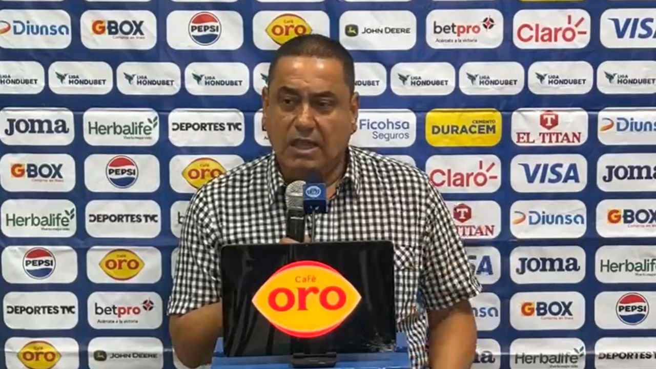 John Jairo López explota contra el arbitraje ante Motagua y confirma su futuro en Victoria