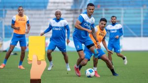 Los jugadores de Honduras que están apercibidos de sanción para enfrentar a Costa Rica