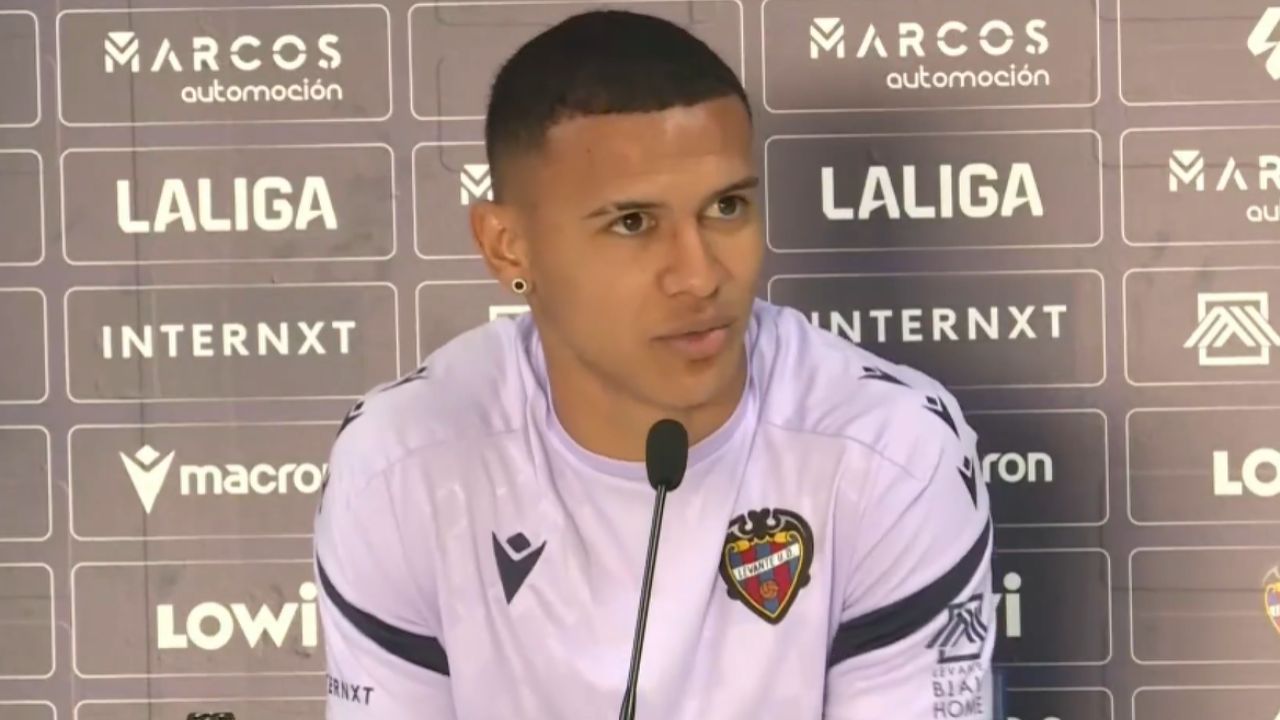 Kervin Arriaga habla de su excepcional momento en Levante y la chance de ir al Mundial