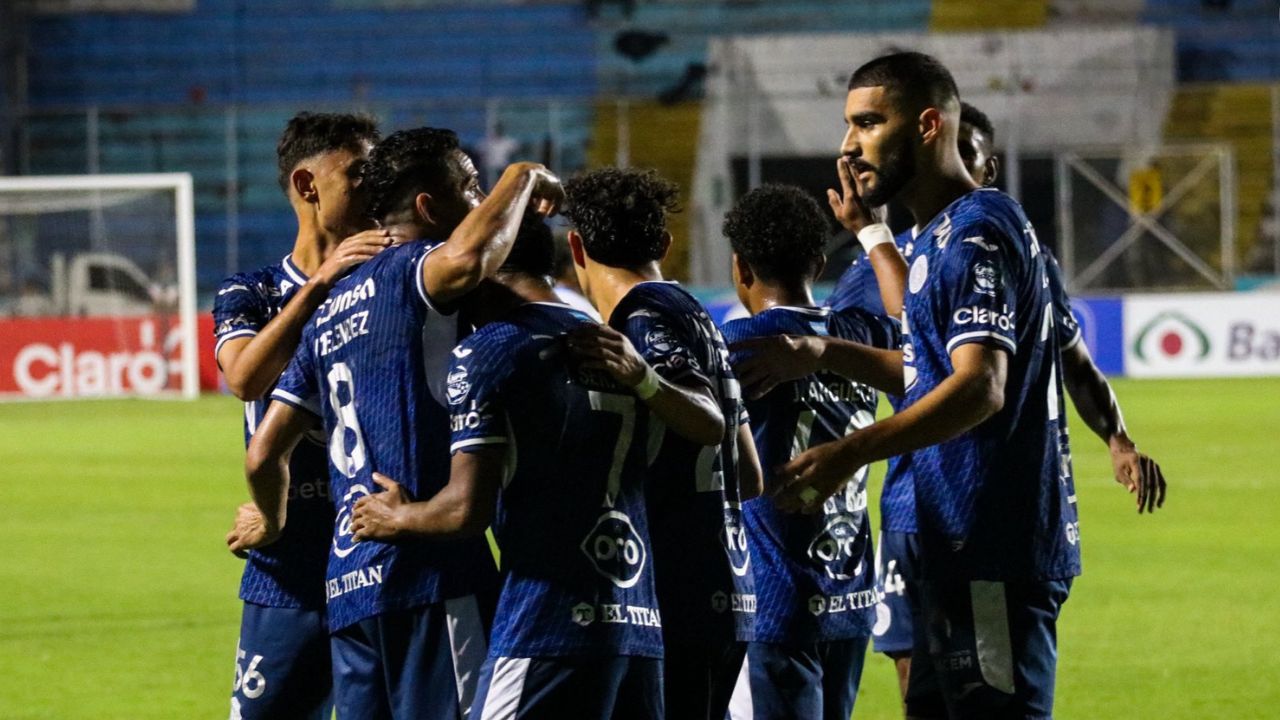 Motagua pasa el susto y vence al Victoria con un cierre dramático en el Nacional