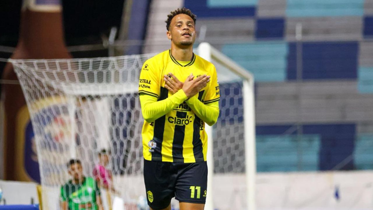 Real España impone condiciones y vence a Génesis FC en el Morazán