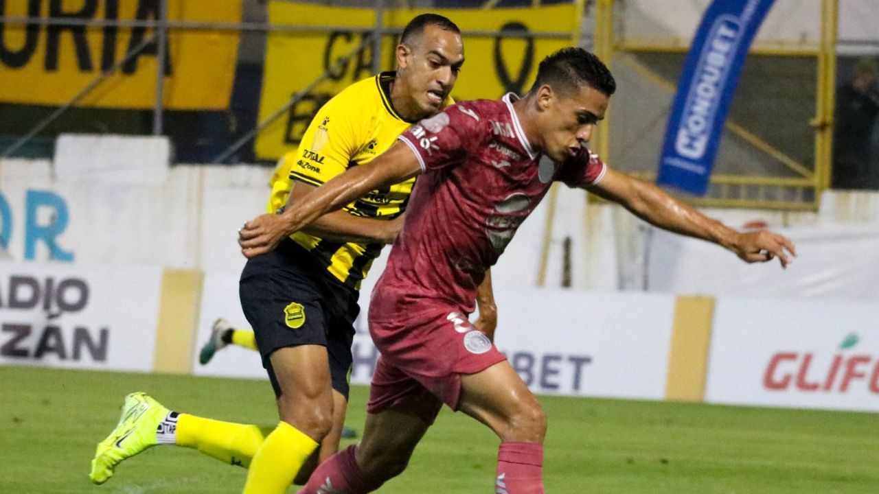 Motagua remontó ante Real España en el clásico y asegura su pase a la Liguilla