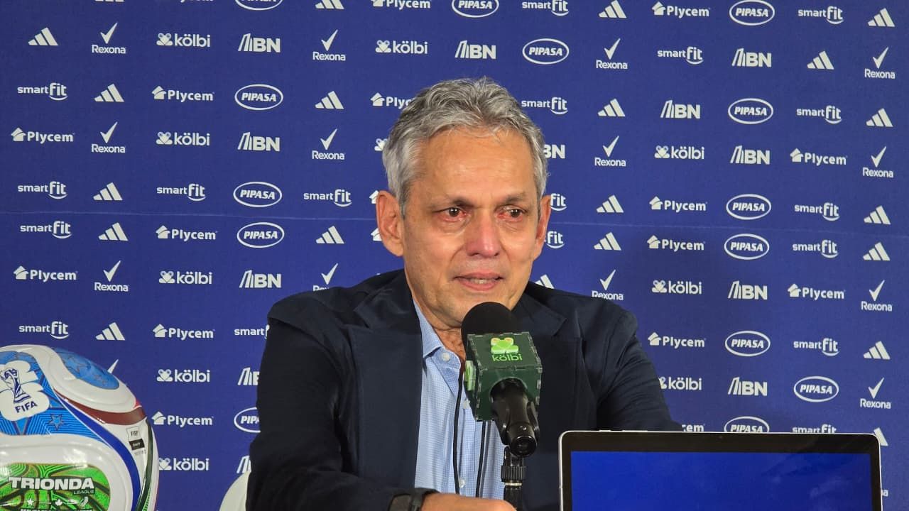 Reinaldo Rueda rompe en llanto tras no clasificar a su segundo Mundial con Honduras