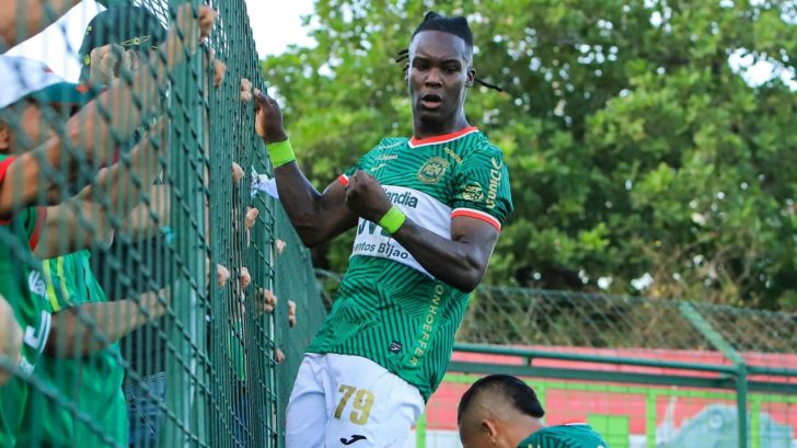 Rubilio Castillo conoce su castigo tras subirse en barandilla del Yankel Rosenthal