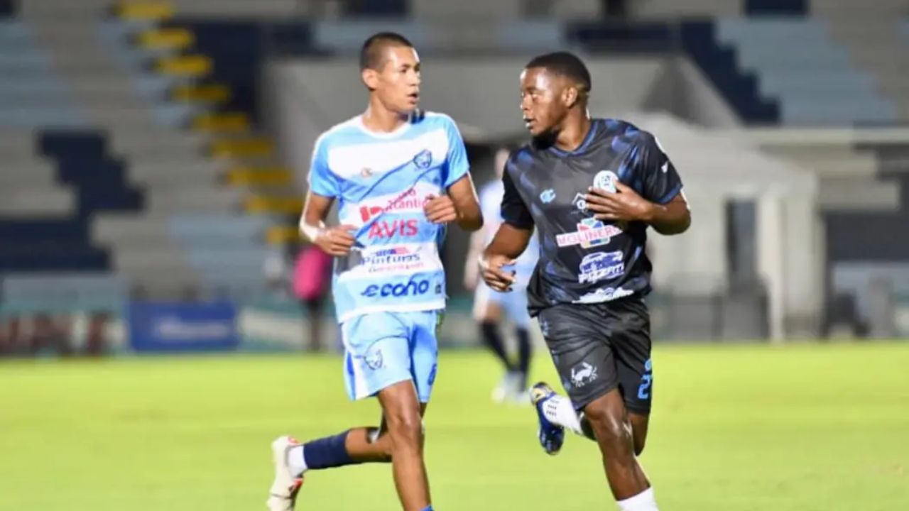 Victoria remonta ante Génesis y logra su primer triunfo de local del Torneo