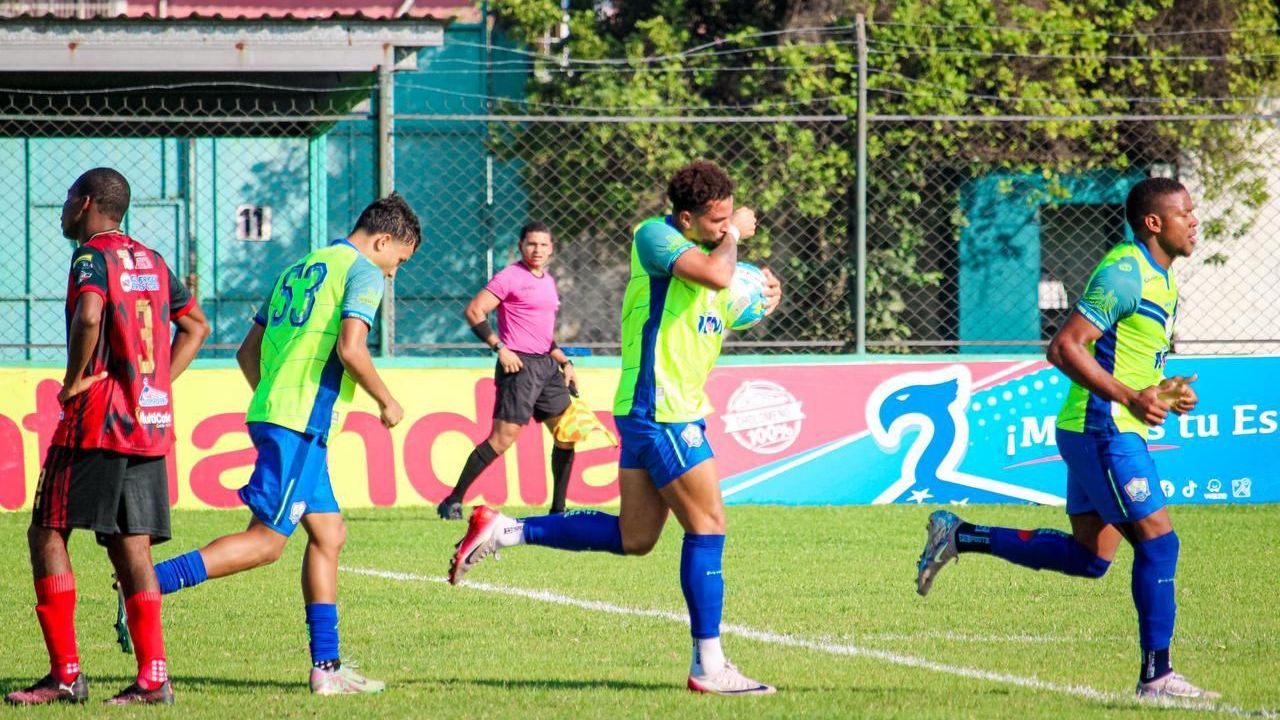 Olancho FC golea al Choloma y cumple con su cometido de entrar en liguilla