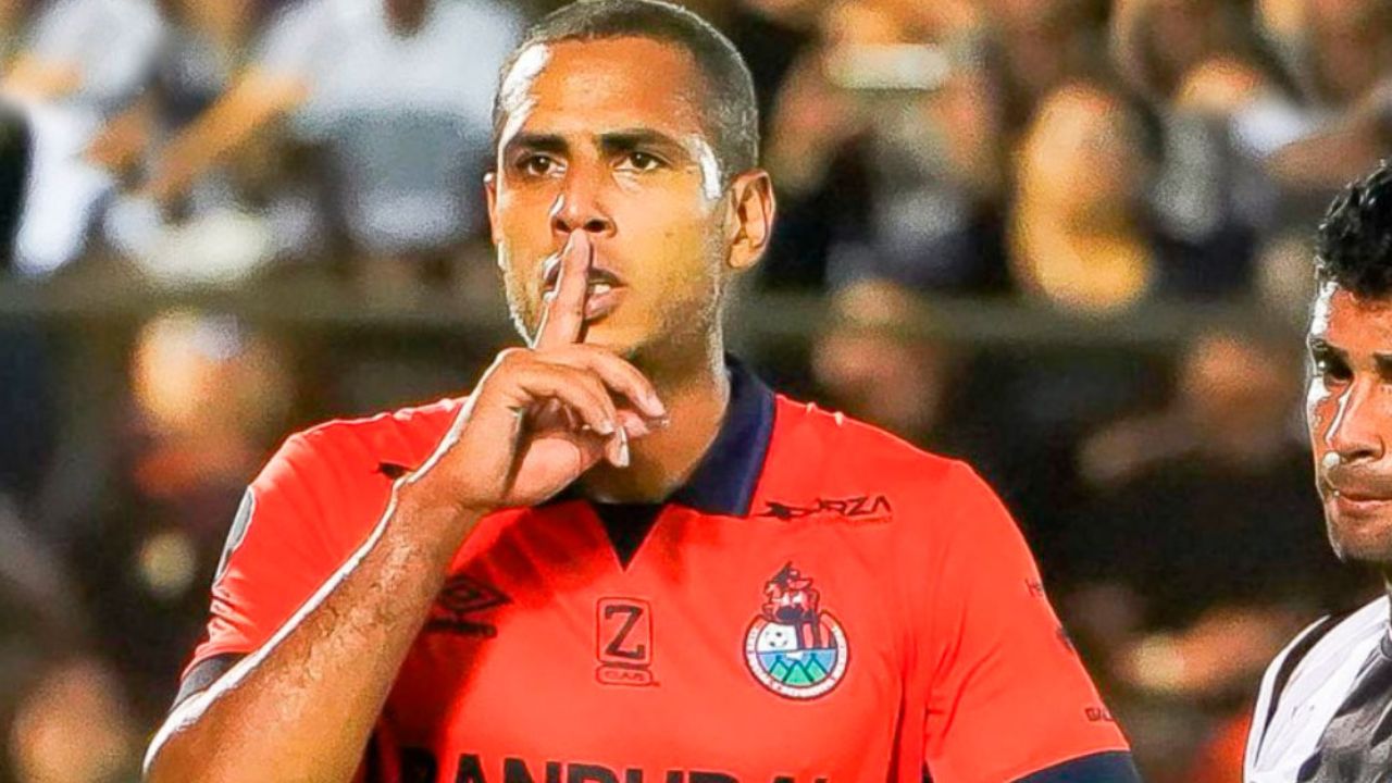 Eddie Hernández sería baja del Municipal de Guatemala para el siguiente torneo