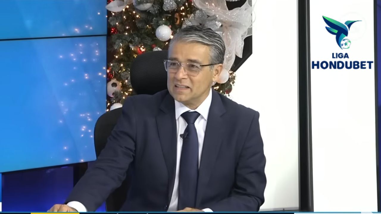 Juan Carlos Pineda pone en su lugar a quienes critican el formato de la triangular