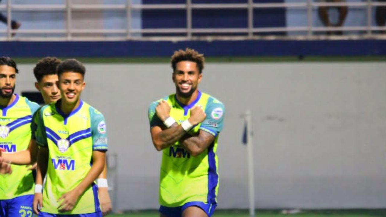 Olancho goleó al Platense en noche inspirada de Rodrigo de Olivera