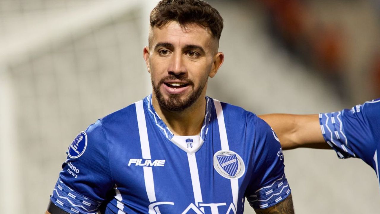 Agustín Auzmendi se quedaría el la primera división de Argentina