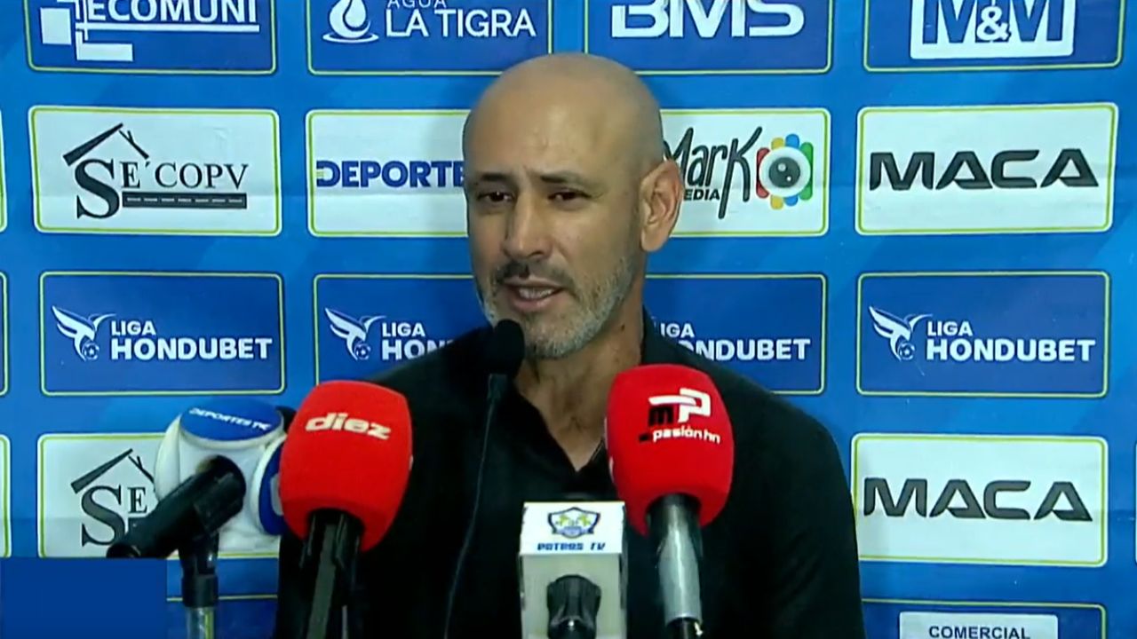 Eduardo Espinel menciona qué decisión tomó tras la salida de Kevin López y José García