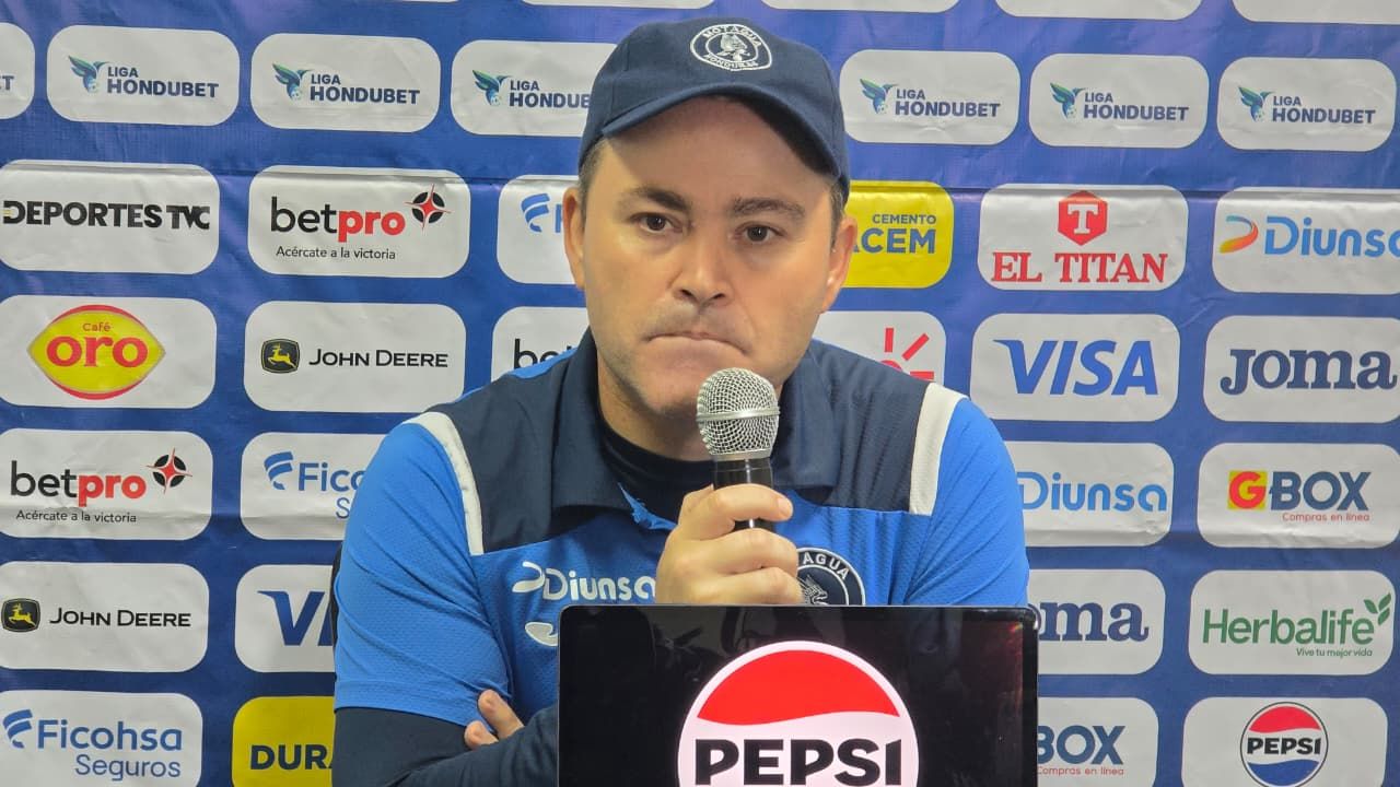 Javier López recrimina la actitud del equipo tras ser humillado por Platense