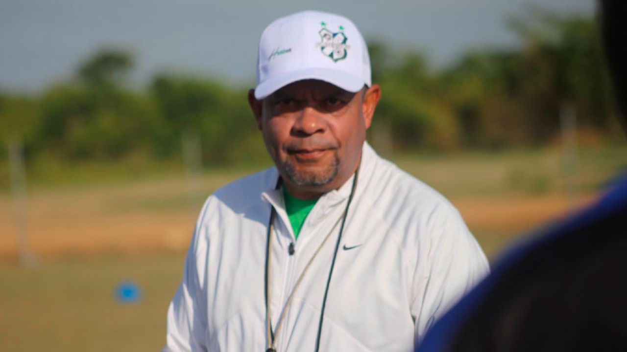 Presidente de Platense confirma continuidad de Raúl Cáceres para el próximo año