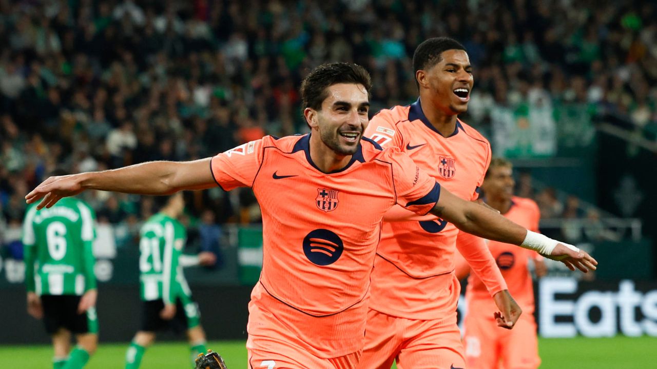 Barcelona y Ferran Torres se dan un festín contra el Real Betis en Sevilla