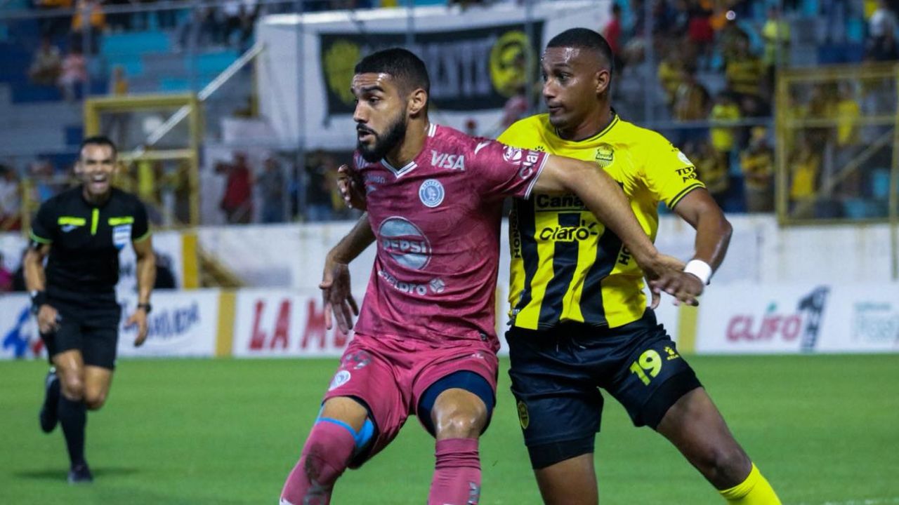 Motagua amarga a Real España y mete al Olimpia en la Gran Final
