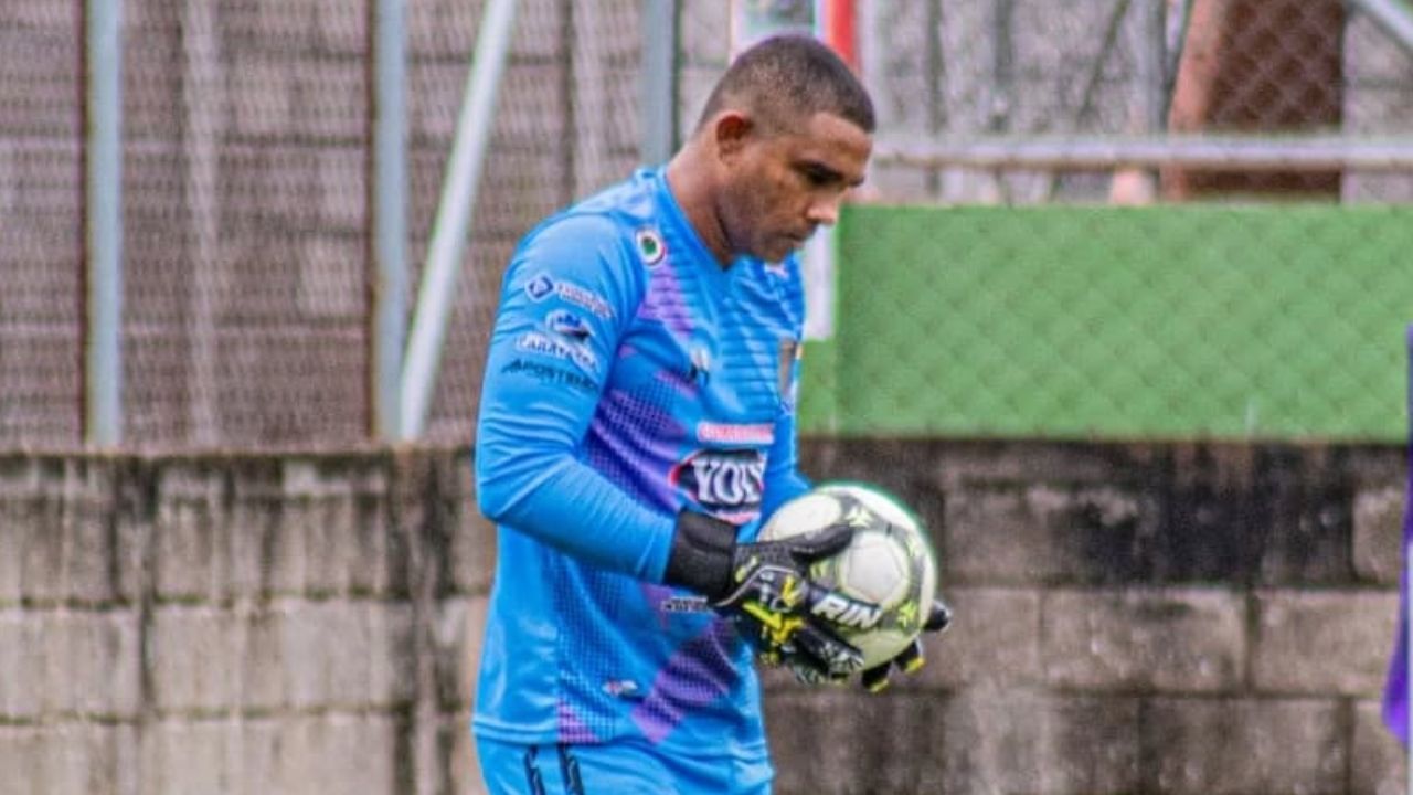 José Mendoza cambiará de equipo para el próximo torneo